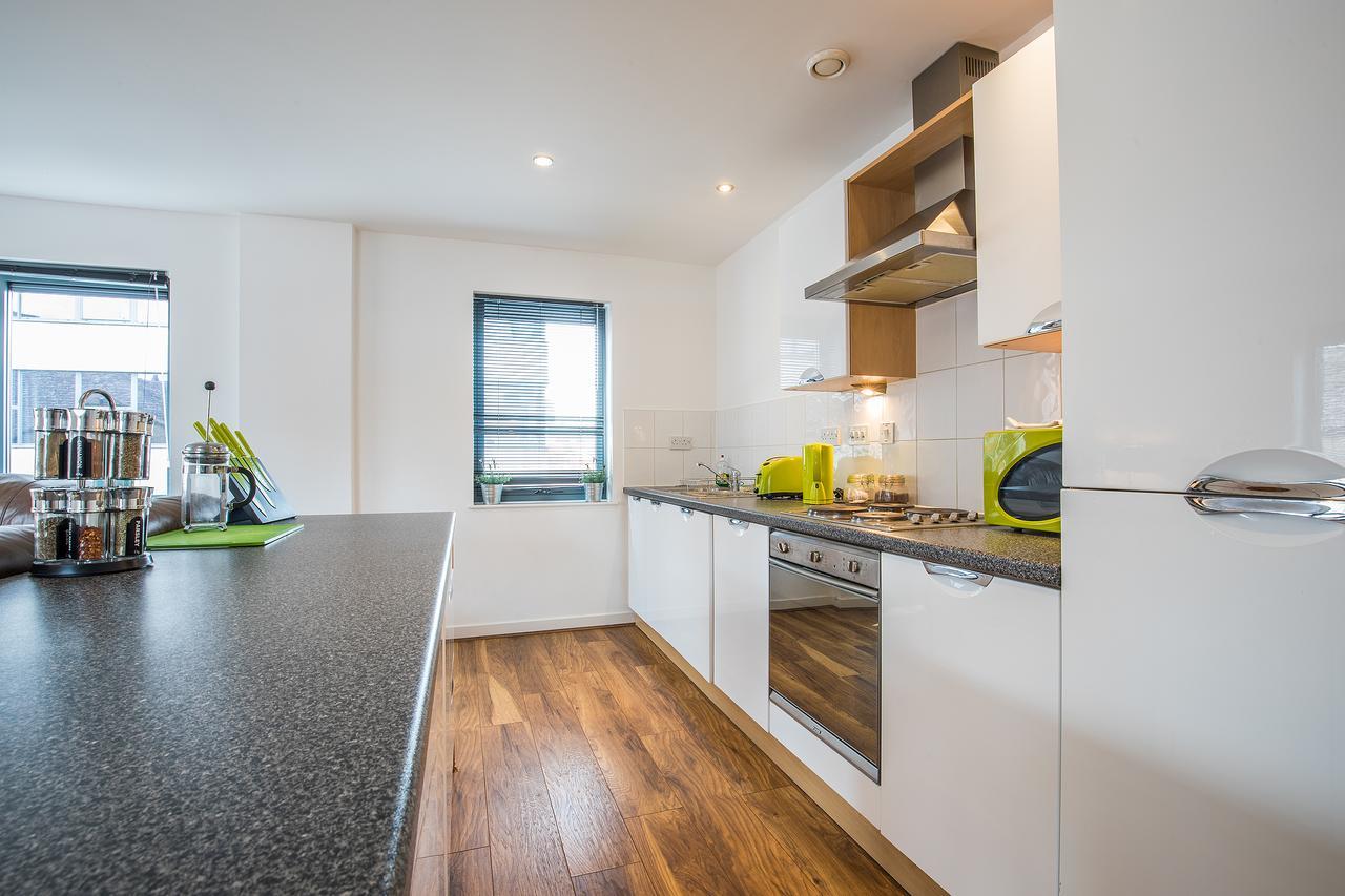 The Cathedral Suite Apartment With Love Your Stay Sheffield Extérieur photo