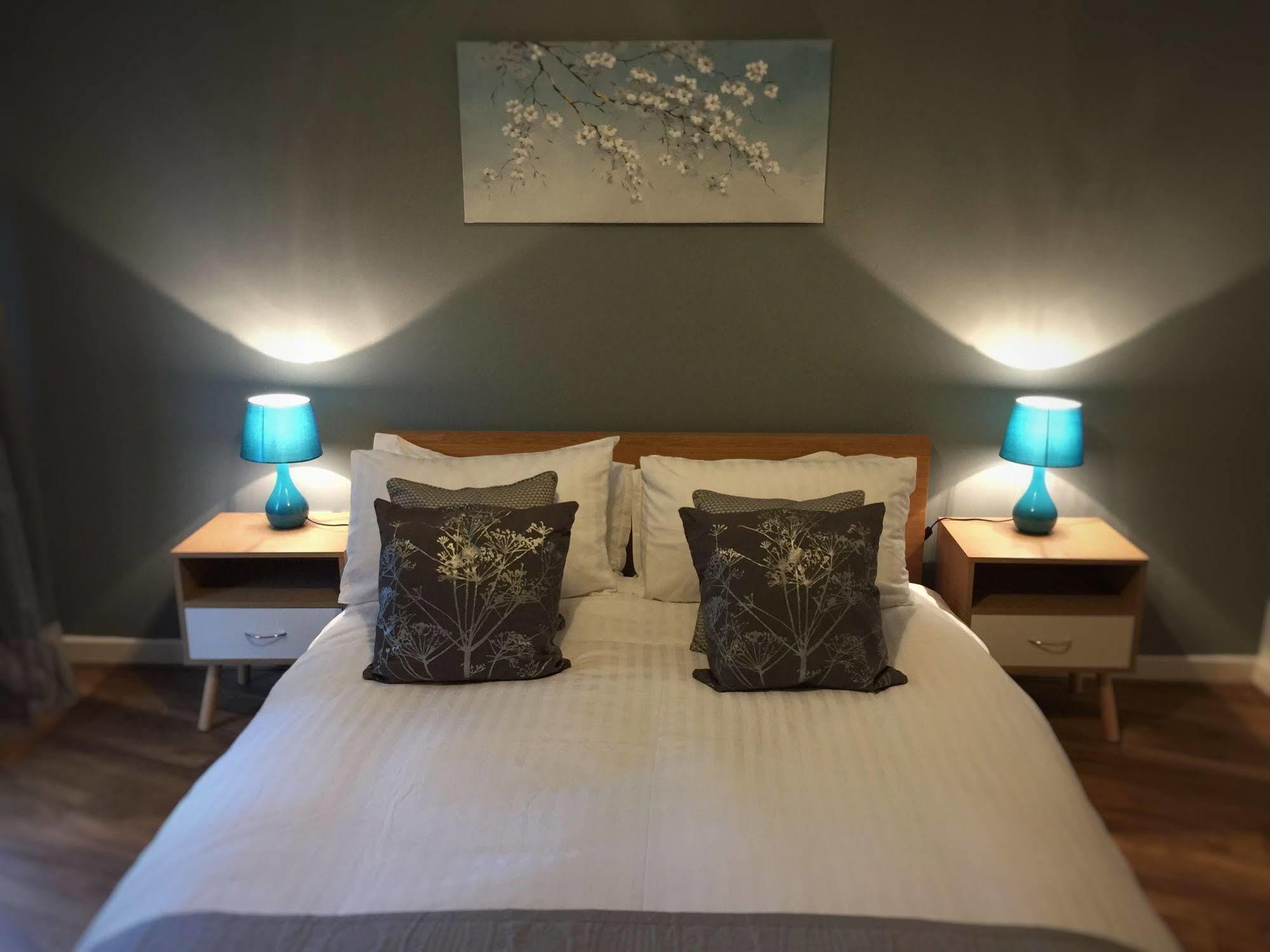 The Cathedral Suite Apartment With Love Your Stay Sheffield Extérieur photo