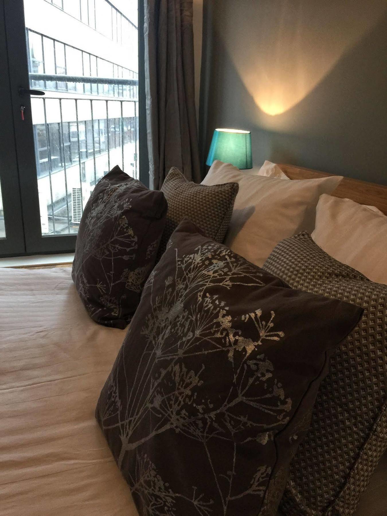 The Cathedral Suite Apartment With Love Your Stay Sheffield Extérieur photo